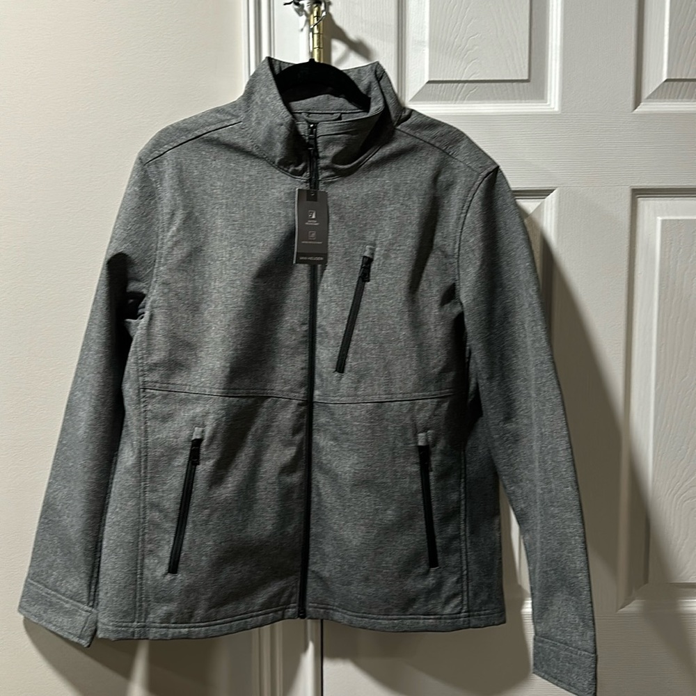 VAN HEUSEN Large Gray water resistant and wind resistant jacket. Ret. $150